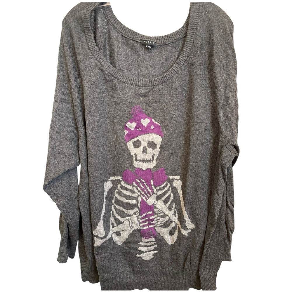TORRID Gray Skeleton Heart Long Sleeve Knit Sweater  Size 4